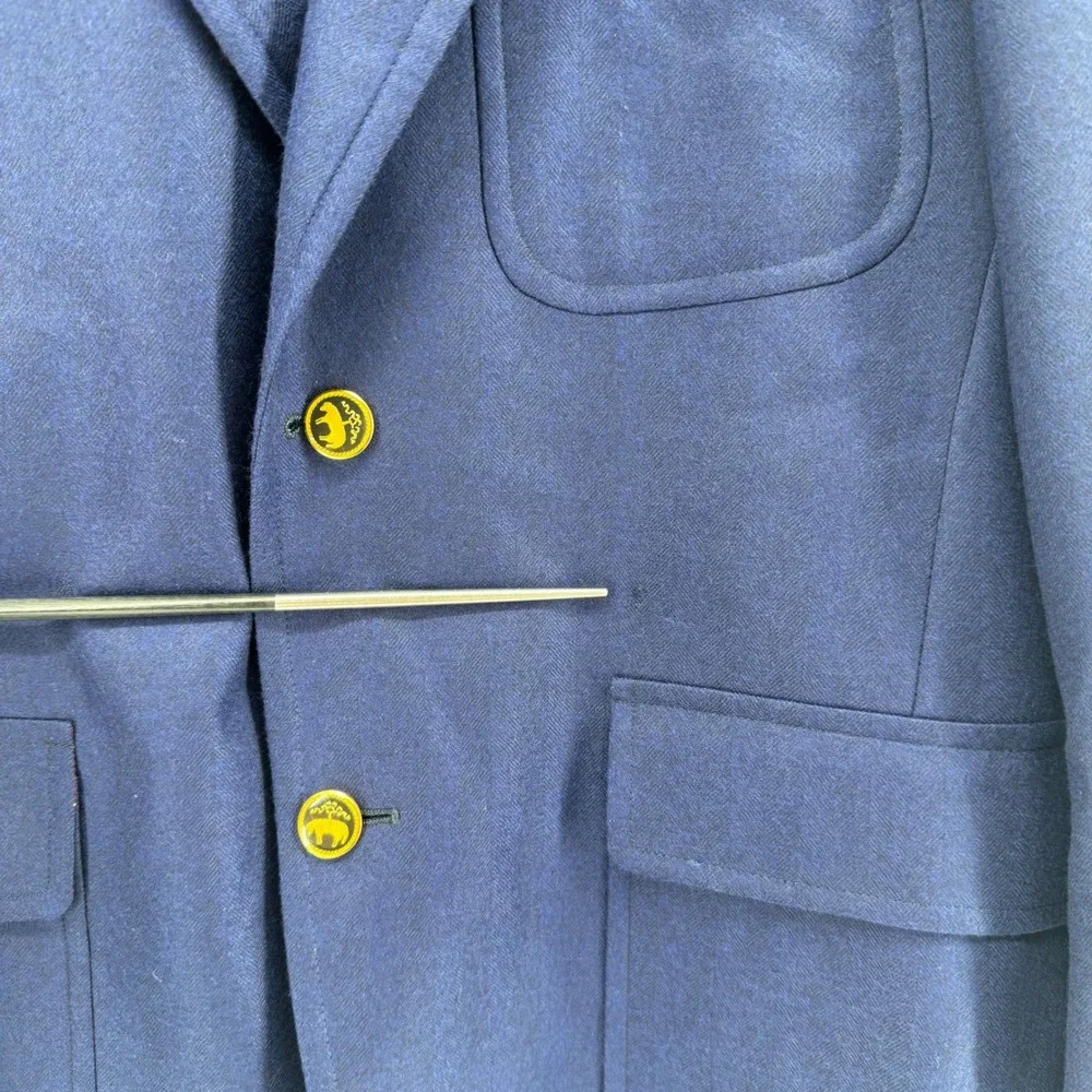 Brooks Brothers Blazer Mens 40S Navy Blue Cashmere Gold Crest Button Tailored
